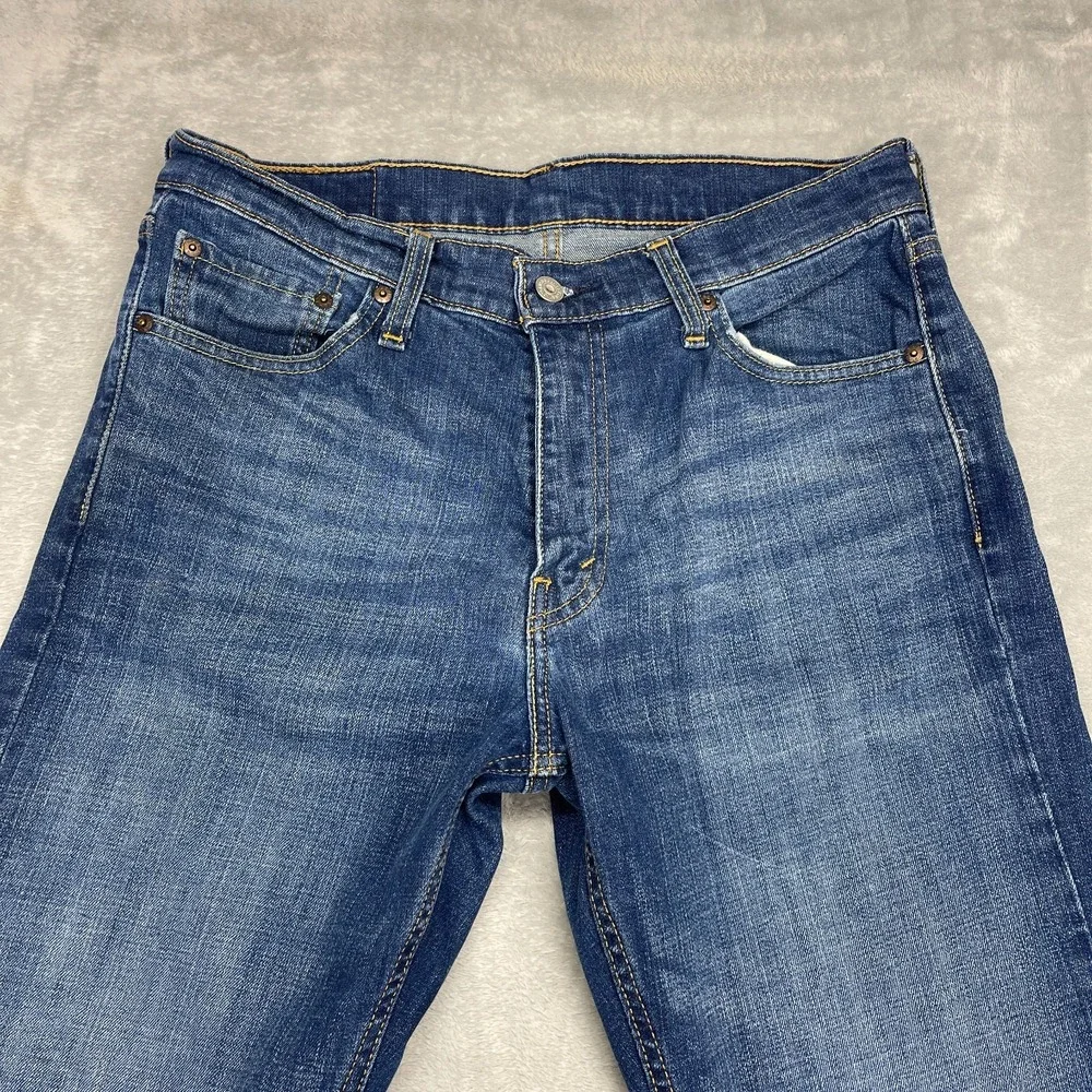 Levis these levi